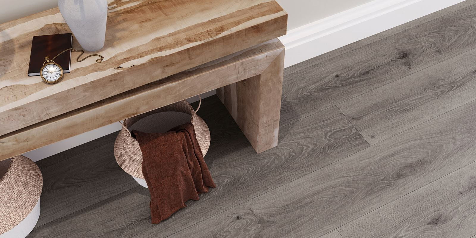 Homepage - Silk Oak - Shade - Hallway_02